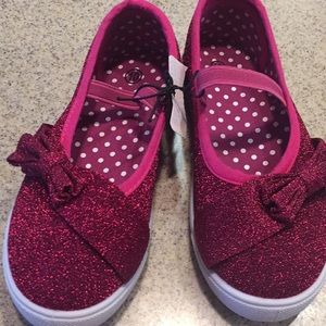 Toddler girl pink shoes